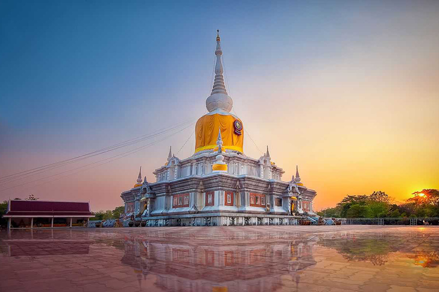 Le Phra That Na Dun, une étape incontournable lors d’un circuit de 10 jours en Isan en famillle