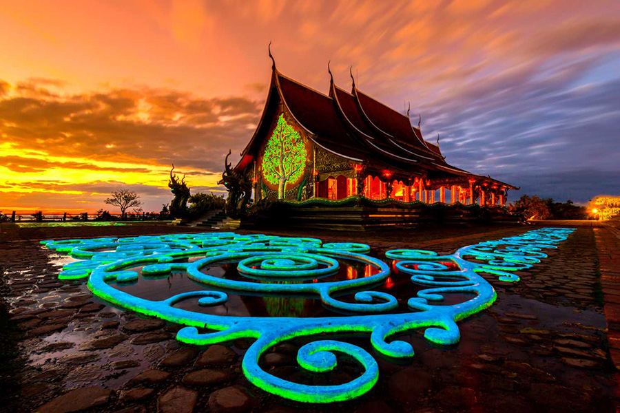 Wat Sirindhorn Wararam, une destination emblématique en Isan