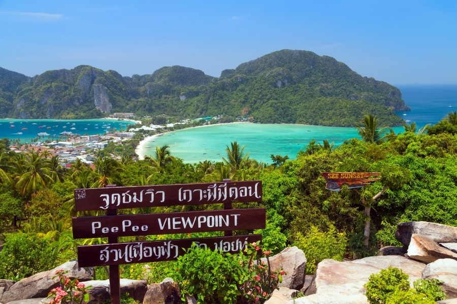  vue panoramique depuis le viewpoint de koh phi phi