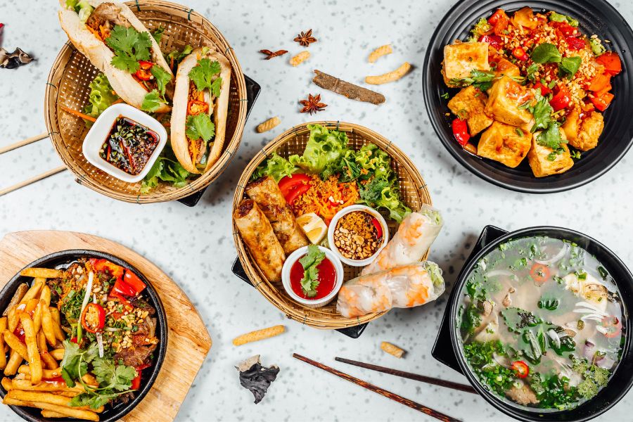 Découvrir la cuisine Vietnamienne lors d'un voyage au Vietnam pendant la Fete national