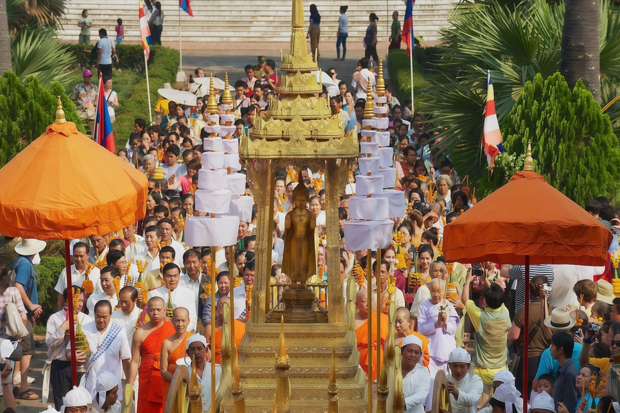 Boun Pi Mai au Laos : la fête du Nouvel An laotien pleine de joie