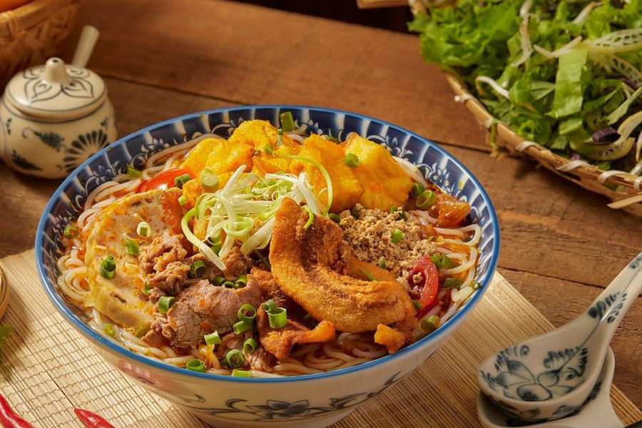 Bun rieu cua Huyen Anh est un plat typique de la cuisine de Hanoï.