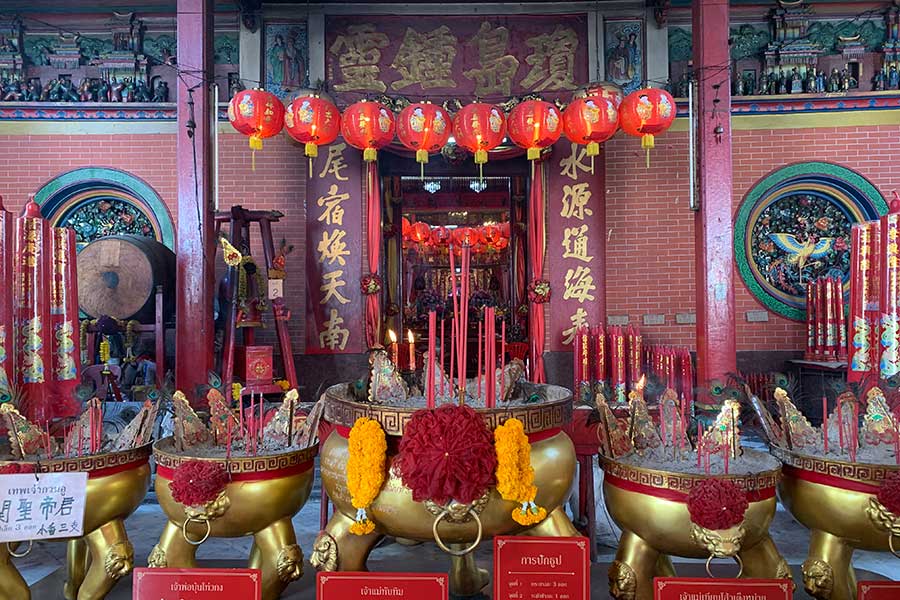 Temple de Chao Mae Thap Thim Shrine - Destination spirituelle en venant à Phichit