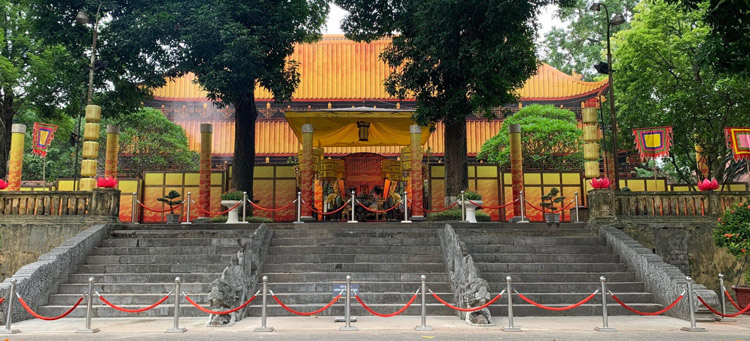 Palais Kinh Thien