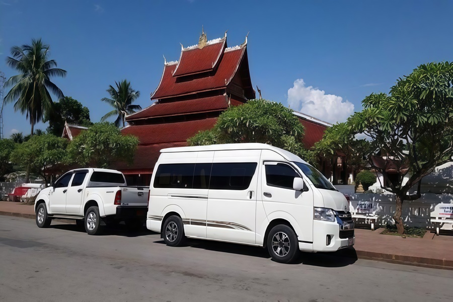 Minivan confortable pour aller aux 4000 îles