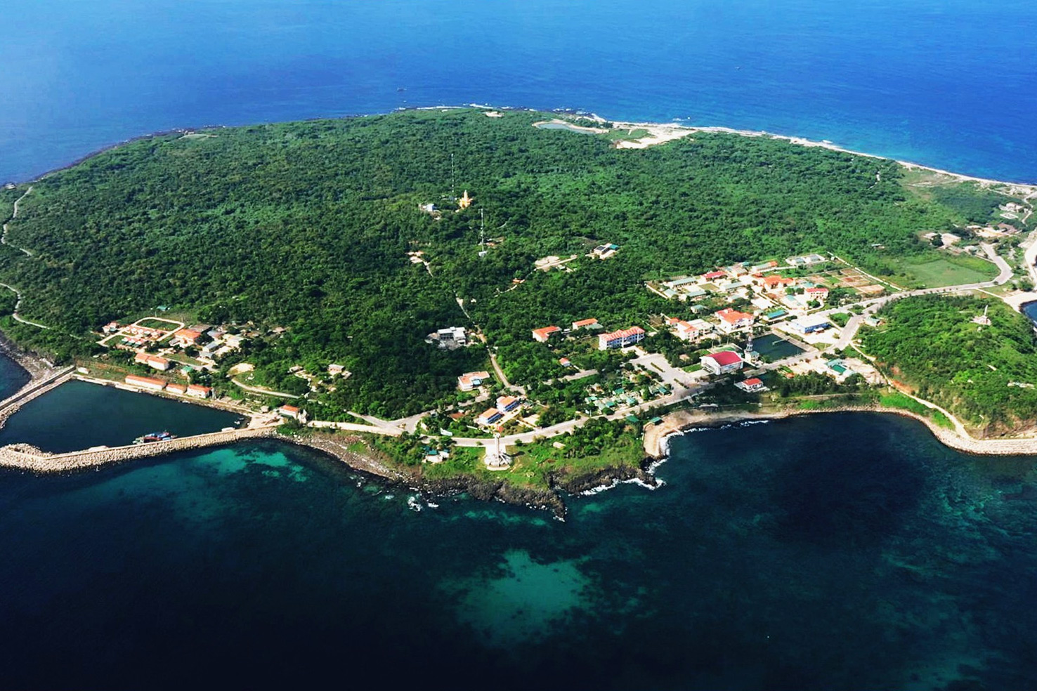 Con Co Island - une perle verte au milieu de l'océan