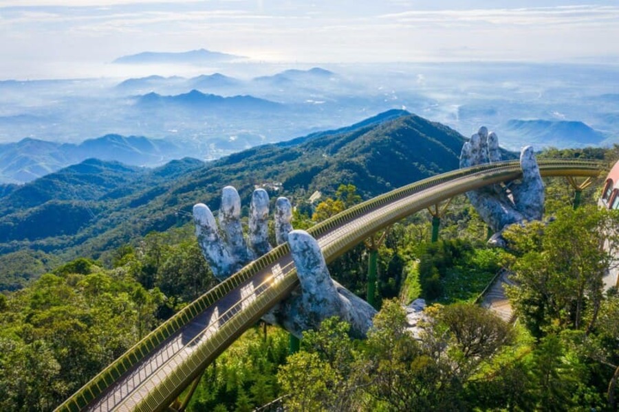 Le célèbre Pont d’Or suspendu à Ba Na Hills