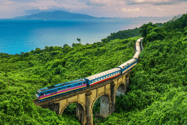Le paysage extraordinaire du chemin de fer Hue - Da Nang
