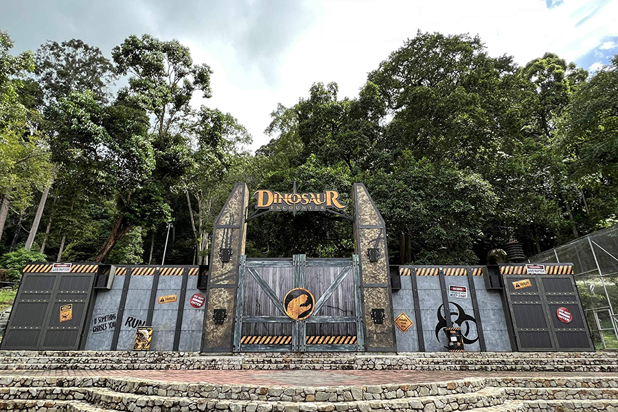 Maison des dinosaures du Mini Zoo Park Teruntum à Kuantan