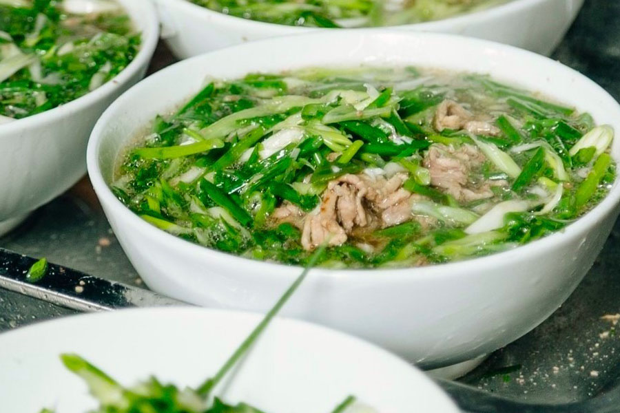 Pho Thin Lo Duc est une destination familière pour les amateurs de Pho à Hanoi