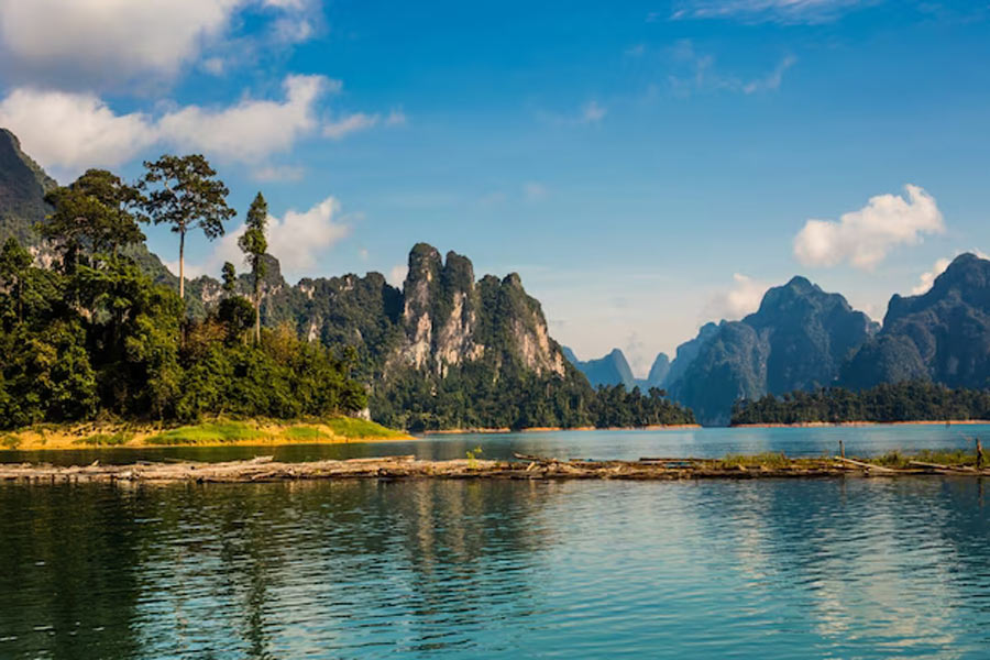 Randonnée au parc national Khao Sok avec enfants