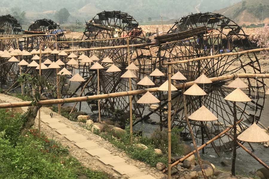 Les roues hydrauliques de Na Khuong