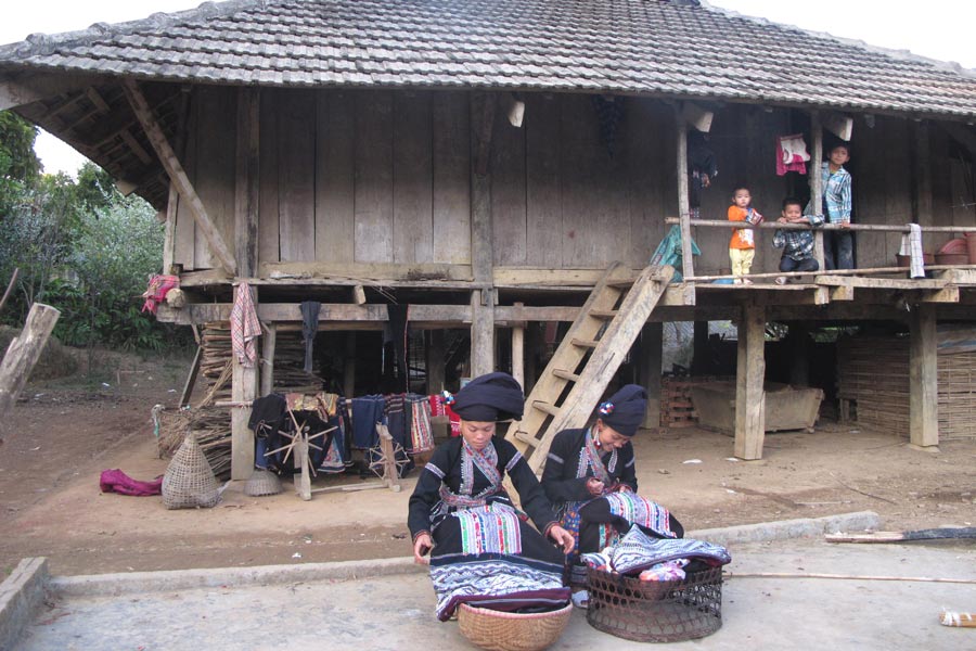 Les roues hydrauliques de Na Khuong