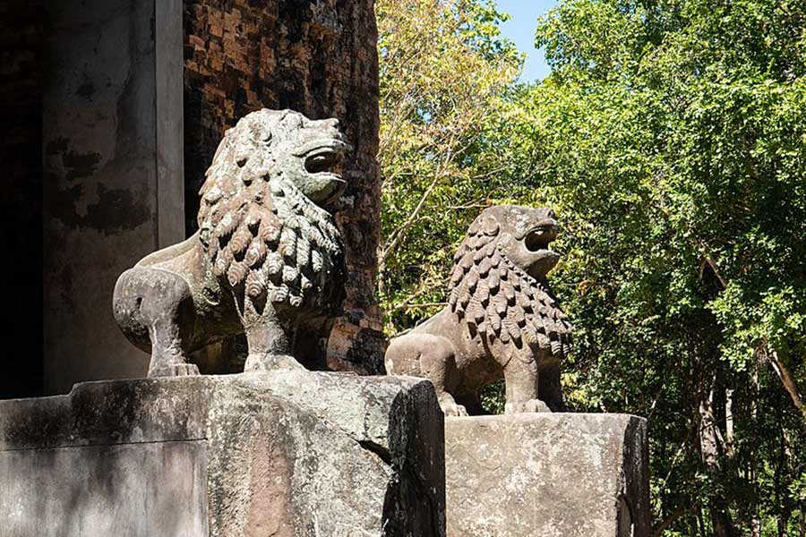 Prasat Tao (temple des lions) du site archéologique de Sambor Prei Kuk