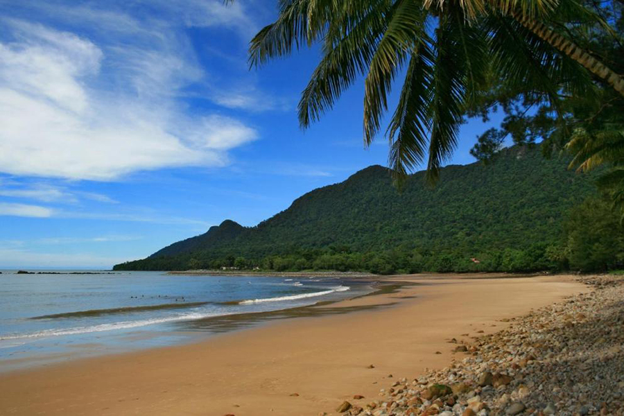 Plage de Pantai Damai à Sarawak