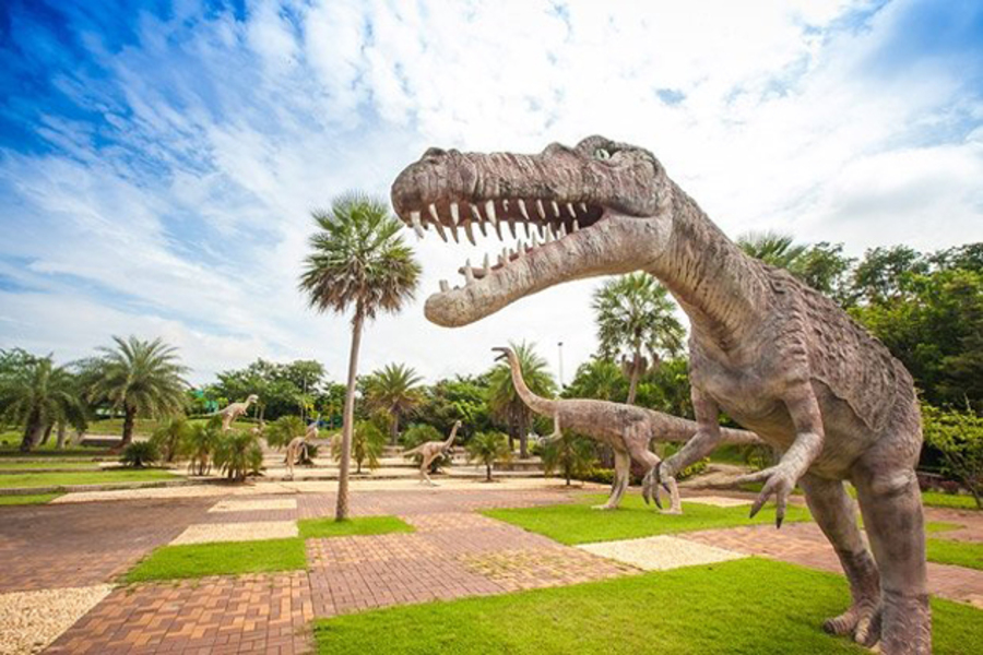 Vue d’ensemble du Parc des Dinosaures de Si Wiang