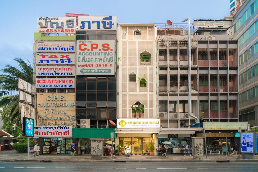 Un lit simple dans une auberge de jeunesse très bien notée est l'option parfaite pour votre voyage en Thaïlande en 24 heures avec 100 $