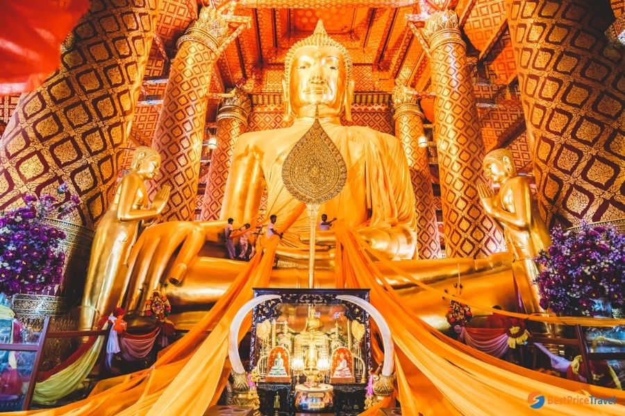 Wat Phanan Choeng