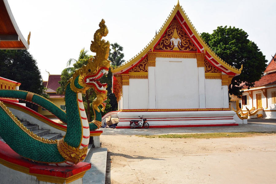 Le temple Wat Xayaphoum va au-delà d'être un simple lieu de culte bouddhiste