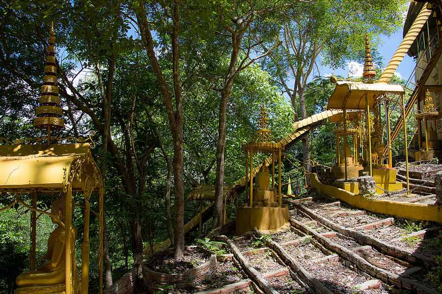 Wat Khao Phra Yod