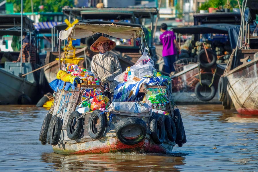 Marché flottant de Cai Rang est l'une des attractions dans le circuit de 10 jours au Sud du Vietnam