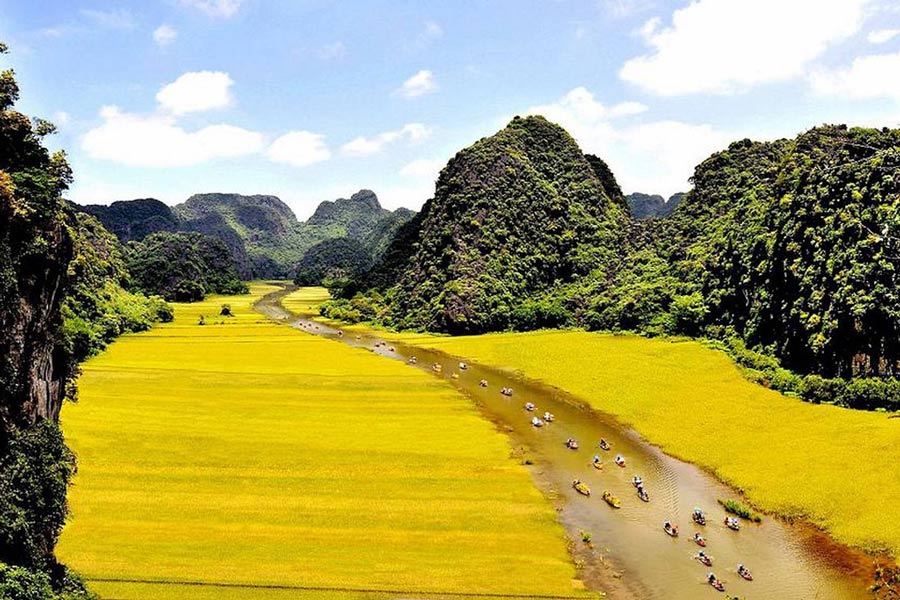 Tam Coc est l'une des attractions dans le circuit de 10 jours au Nord du Vietnam 