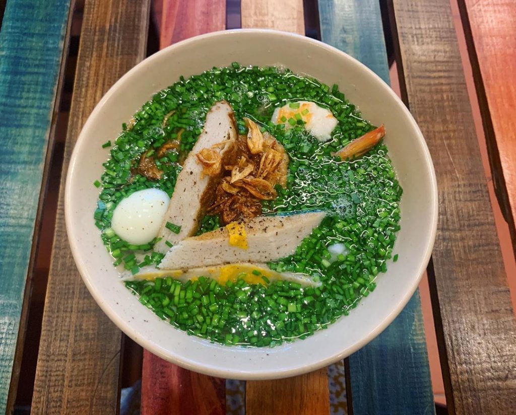 Banh Canh He est servi comme le petit-déjeuner