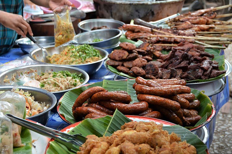 N'oubliez pas de déguster des grillades lors de votre voyage à Luang Prabang