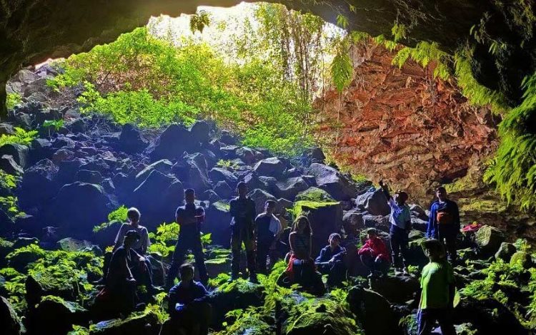 Découverte de la grotte volcanique de Chu Bluk 