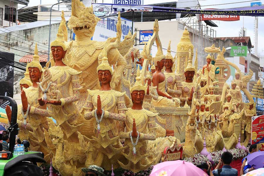 Festival des bougies à Ubon Ratchathani 