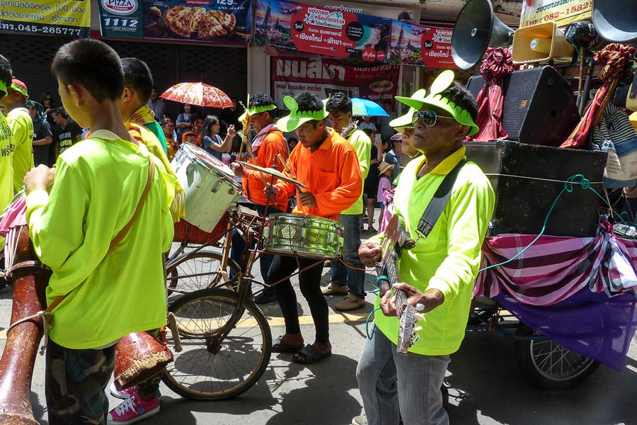 Festival des bougies à Ubon Ratchathani 