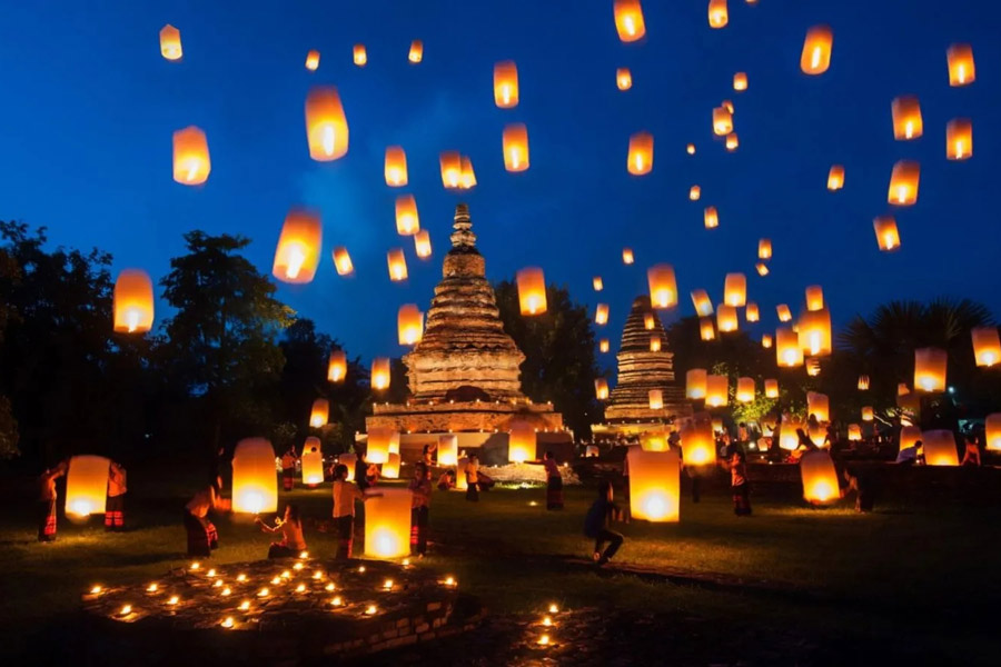 Fête de Yi Peng 2025 : Où lancer ses lanternes à Chiang Mai ?