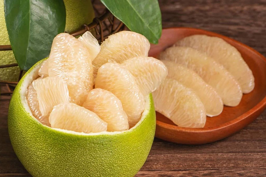 Fruits au Vietnam: Pomélo