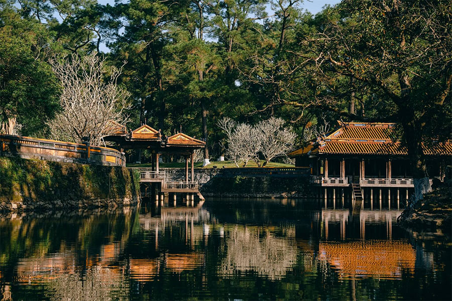 Tombe Tu Duc - À visiter lors d'un voyage Hué 3 jours 2 nuits