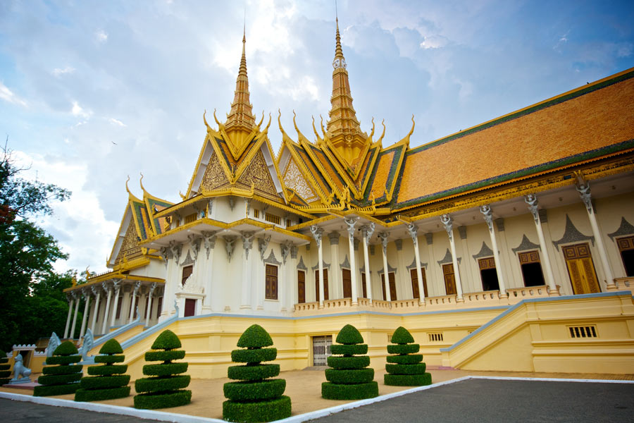 Palais Royal est une attraction des itinéraires bien choisi dans le circuit Cambodge Laos