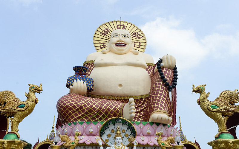Le temple Wat Plai Laem