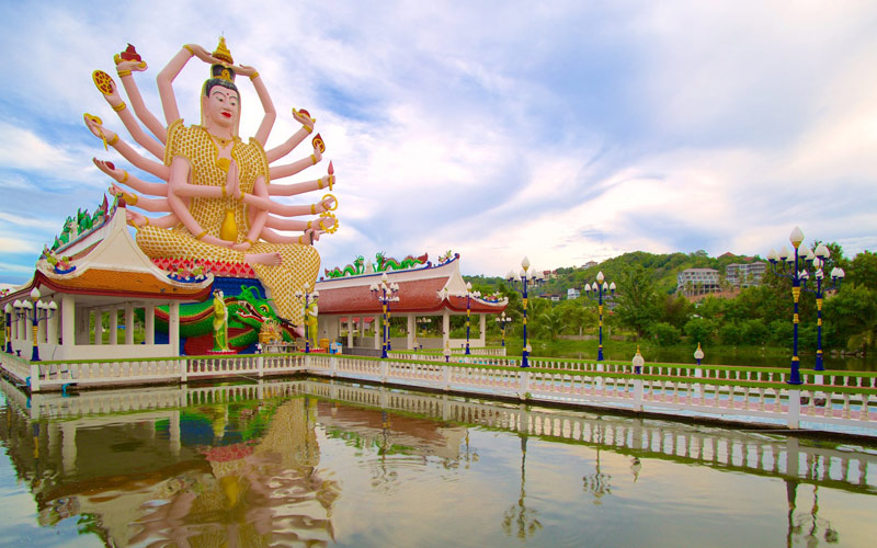 Le temple Wat Plai Laem