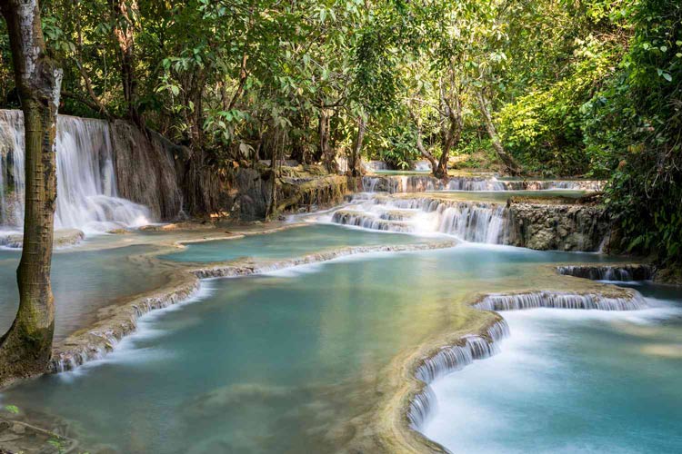Luang Prabang est également célèbre par ses cascades et ses rivières magnifiques