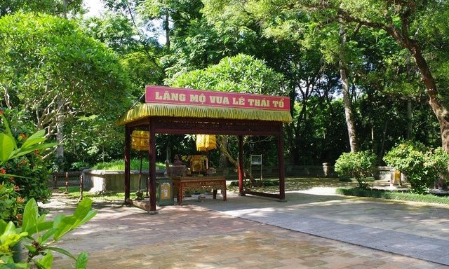 La mausolée du roi Ly Thai To