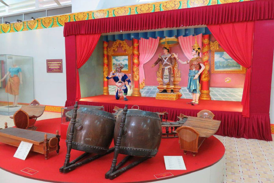 Apprendre l’histoire du peuple khmer