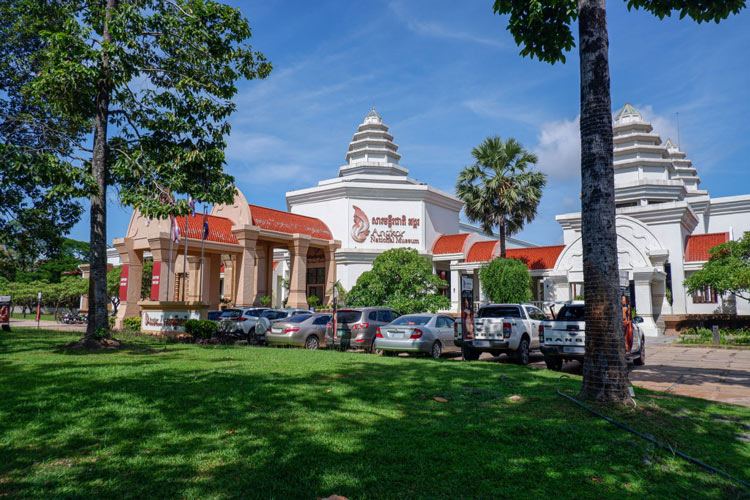 Au coeur de la région patrimoniale de Siem Reap, Musée National d'Angkor est l'une des musées les plus célèbres du Cambodge