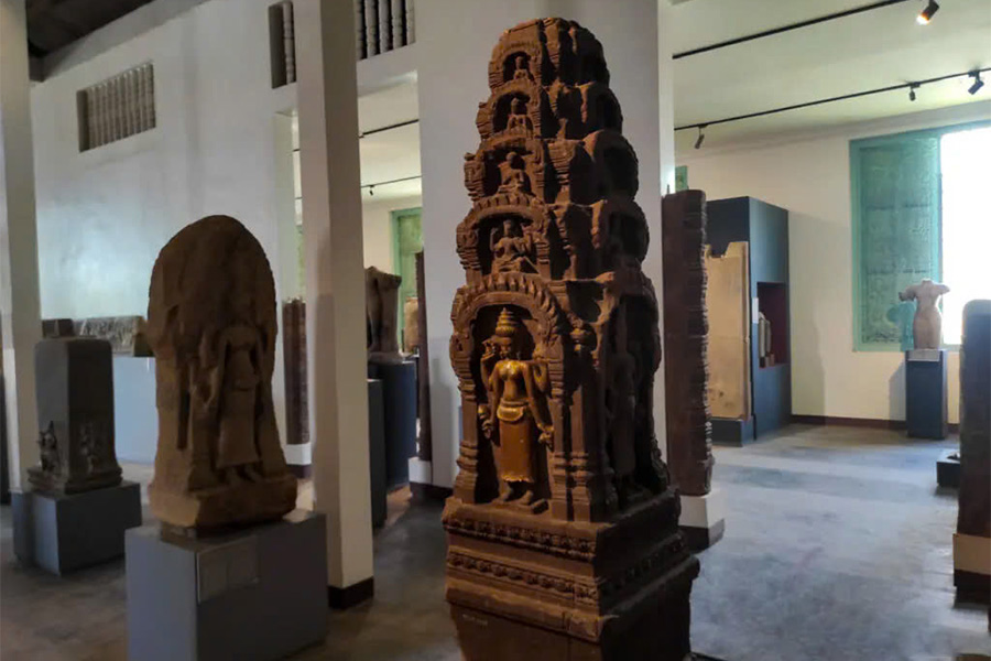 Stupa khmer au musée provincial de Battambang