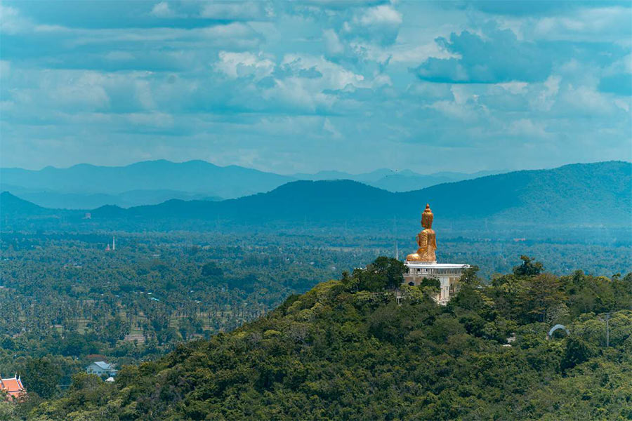 Paysage naturel majestueux à Phetchaburi