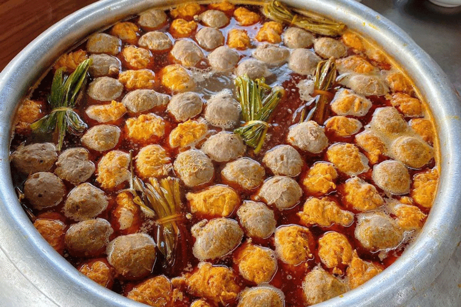 bun bo Hue o Cuong chu Diep
