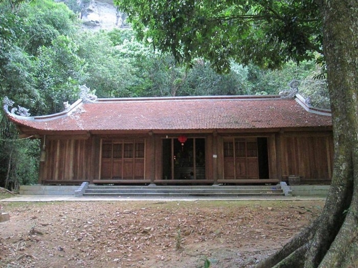 La pagode de Thuong Lam est une pagode connue dans la région  de Thuong Lam