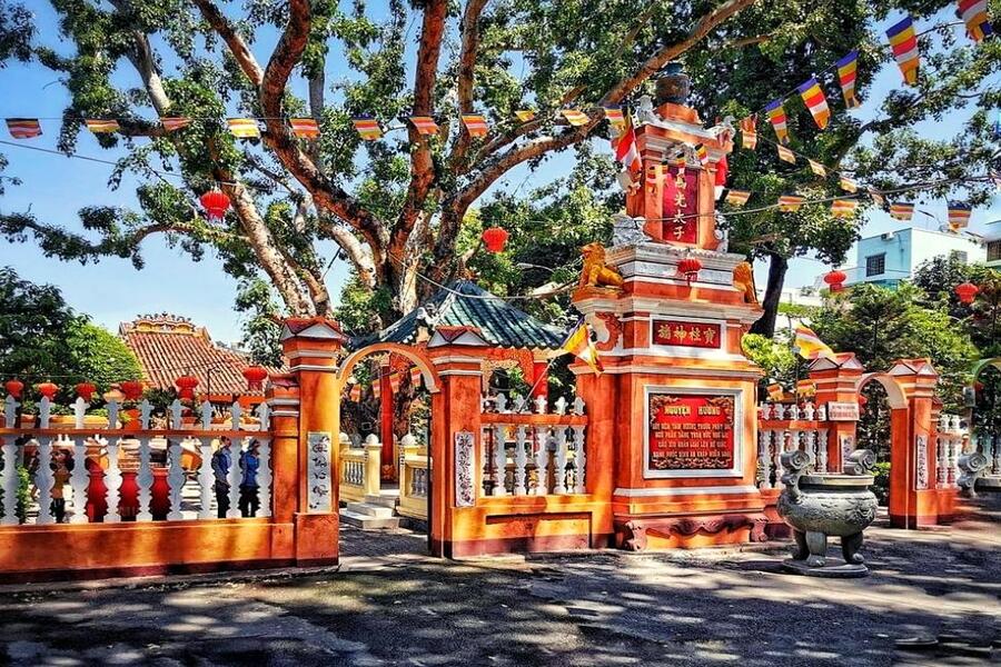 Pagode Giac Lam est considérée comme la plus ancienne des pagodes à Ho Chi Minh Ville