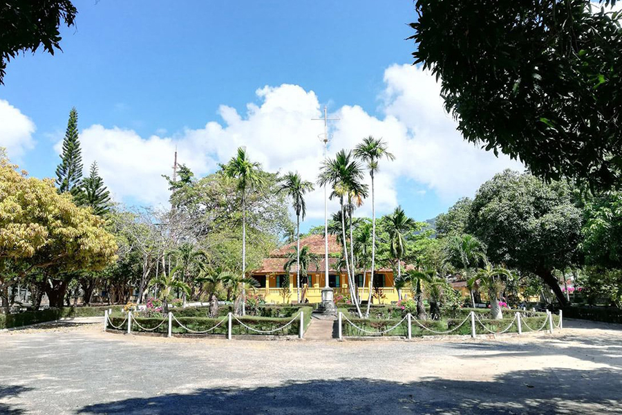 Le Palais des Gouverneurs de l'ile à Con Dao