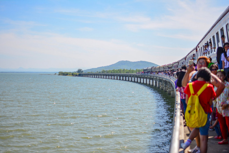 Barrage de Pasak Cholasit