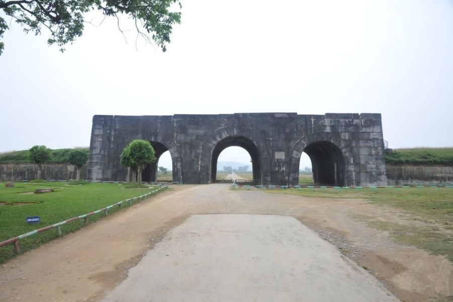 La Citadelle de la Dynastie Ho