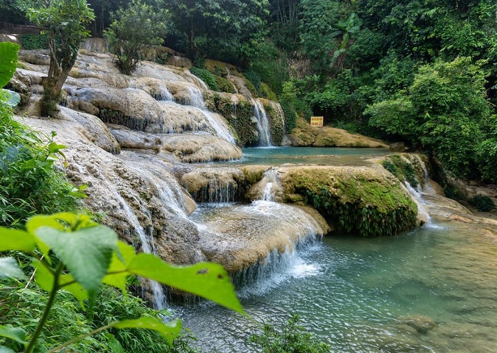  L'atmosphère pure et sereine de la cascade May